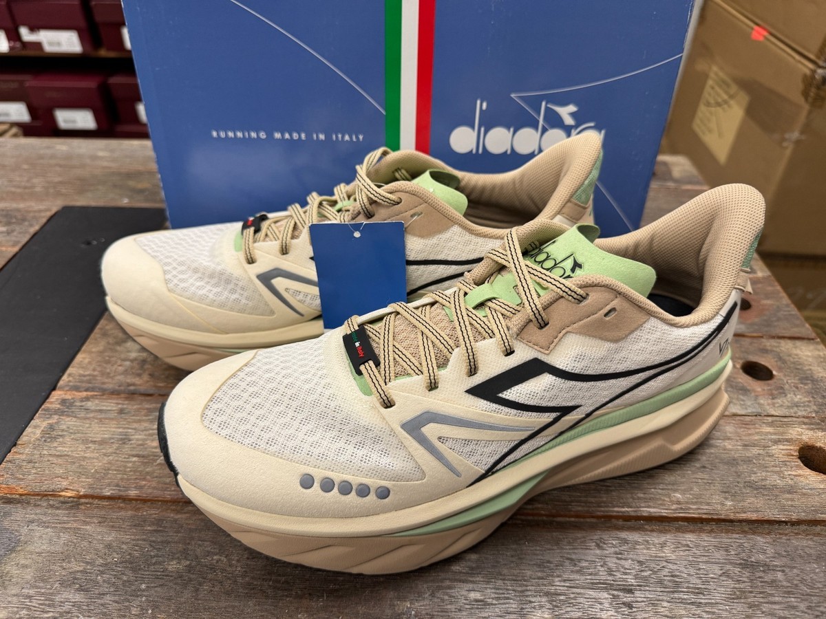 Diadora Men's Running Shoes Atomo V7000 Made in Italy US 12 $245