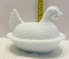 White Milk Glass Hen on Nest Covered Bowl w/ Lid, Round Glossy Decorative