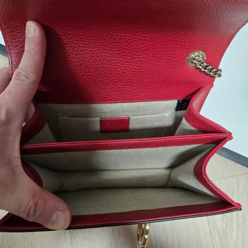 Gucci 510304 Interlocking Chain Small Crossbody B… - image 1