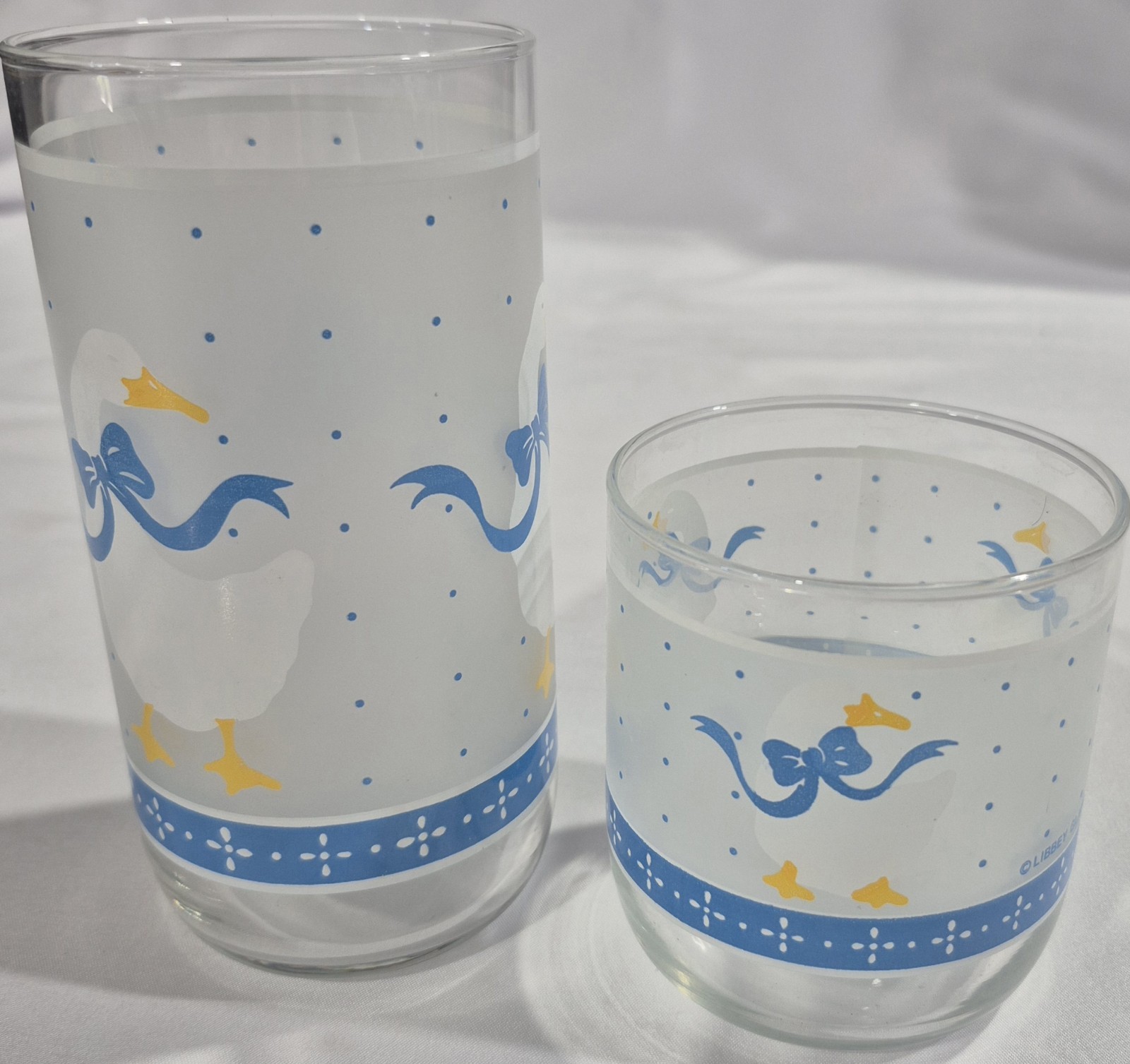 Vintage Set of 2 Libbey Country Goose Blue Ribbon Bow Drinking Glass And Tumbler