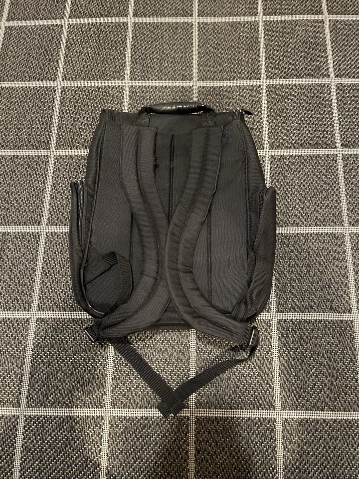 Bolso Crazy Kenneth Cole New York Foto 2 de 4