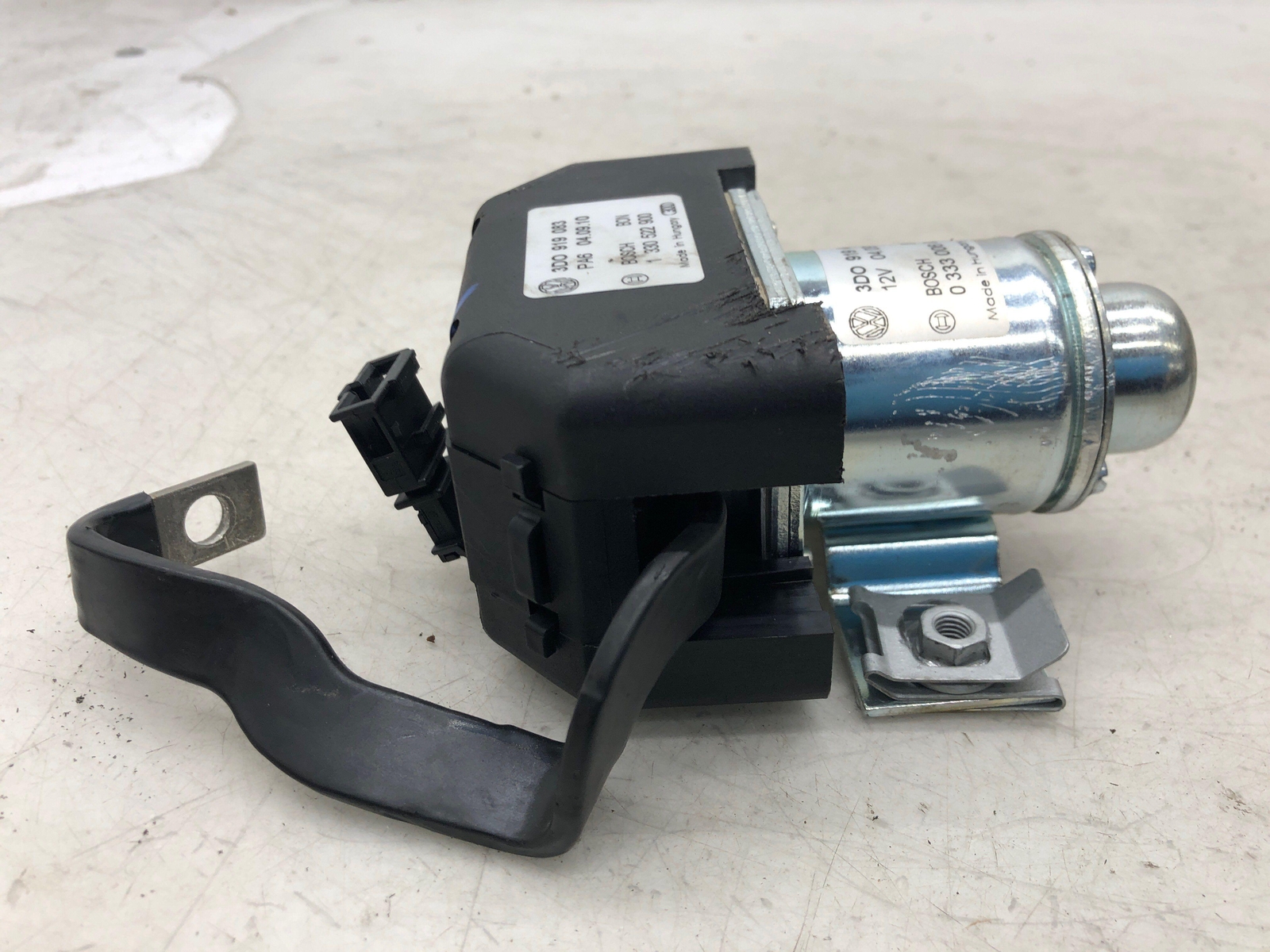 2006-2012 BENTLEY CONTINENTAL OEM BATTERY DISCHARGE RELAY SOLENOID 3D0919433