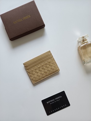 Bottega Veneta Intrecciato Leather Card Holder Wallet Beige 10.5*8*0.5cm