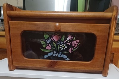 Vintage Wooden Bread Box with flower design for any setting. Rare Find.