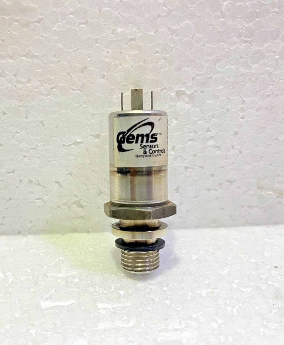 Gems Sensors 3300B02B5A05B000 Pressure Transducer | 0–2.5 BAR | 1/4" NPT | 4-Pin