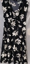 Chaps Women's Size M Black and White Floral Print  Sleeveless. 