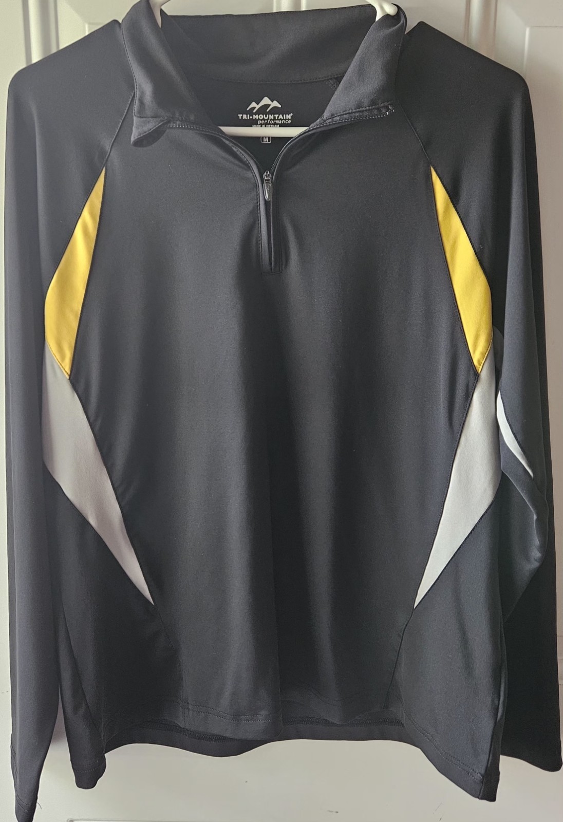 Tri Mountain Womens Performance MEDIUM - image 1