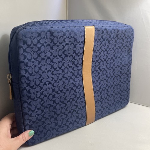 COACH Laptop Padded Case Blue Logo Signature Jacquard Zip Sleeve 10.25” X 14” - 第 2/14 張圖片