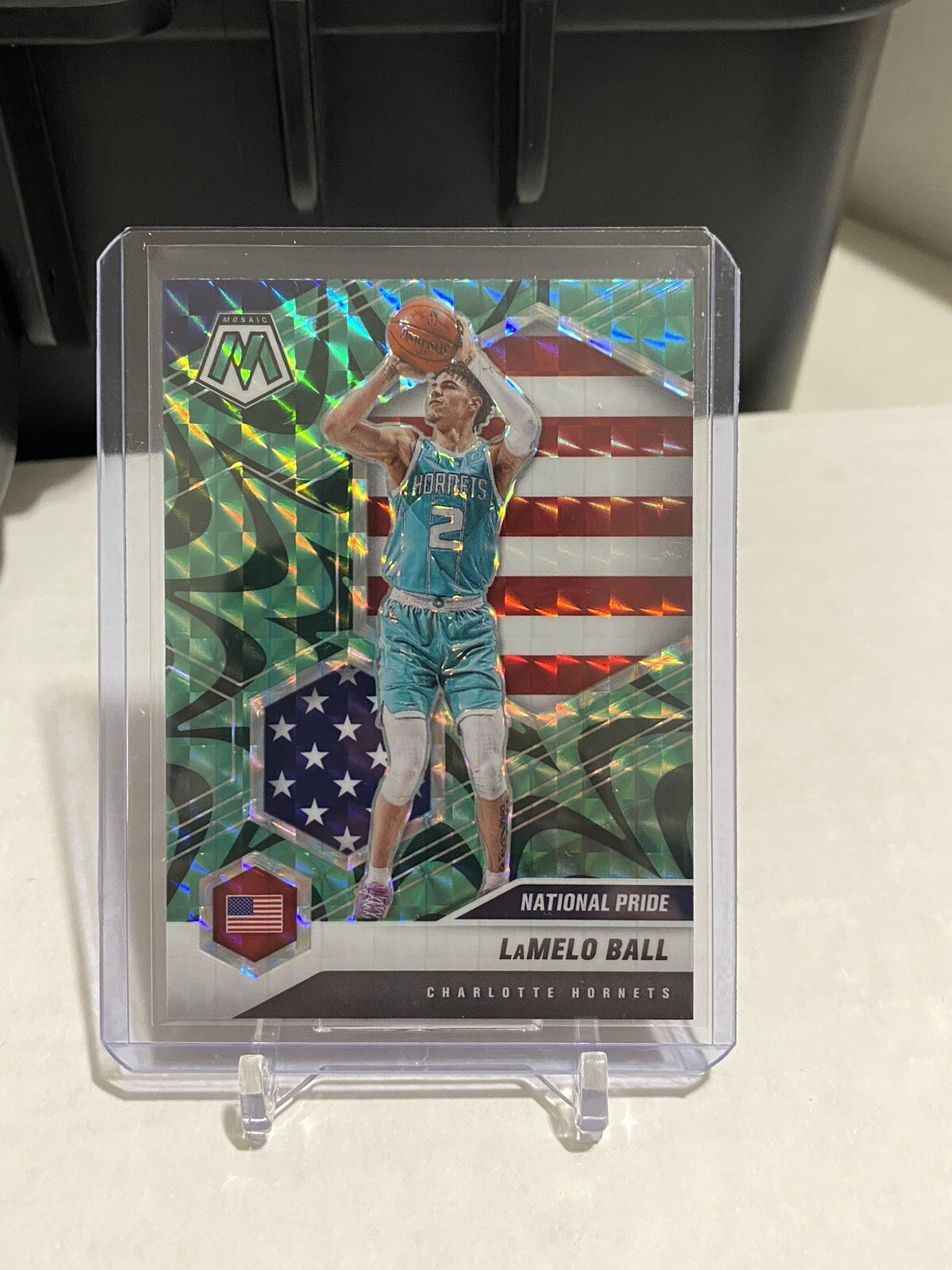2020-21 Panini Mosaic Green LaMelo Ball National Pride Reactive Prizm SSP 257 RC