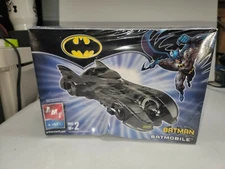 Vintage AMT/ERTL BATMAN BATMOBILE 2003 NEW PARTS SEALED 1:25 38039 Box Dented