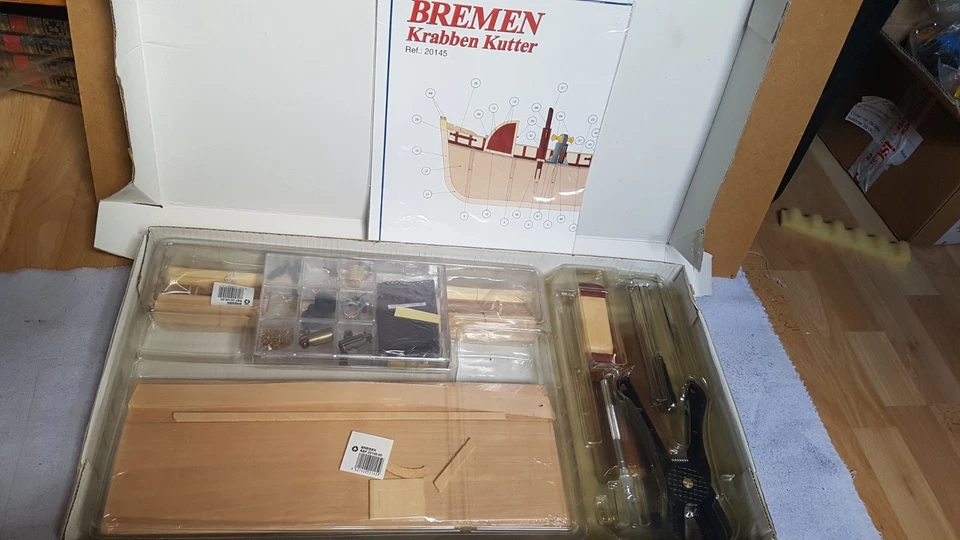 bateau maquette bois artesania latina 1/35 BREMEN krabben kutter ref: 20145 - Photo 2/3