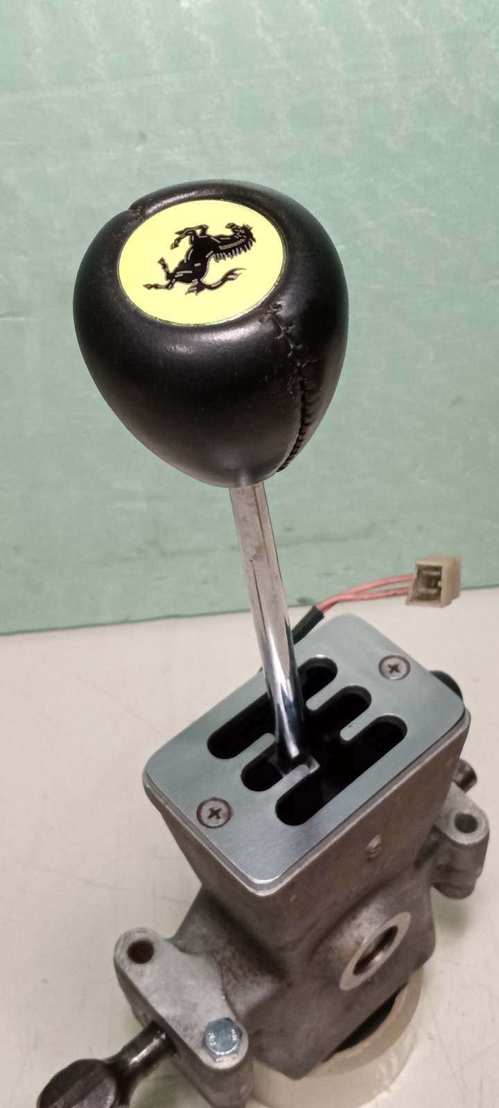 Ferrari Transaxle Transmission Gear Shifter Assembly_Knob_105438_288_308_330_365