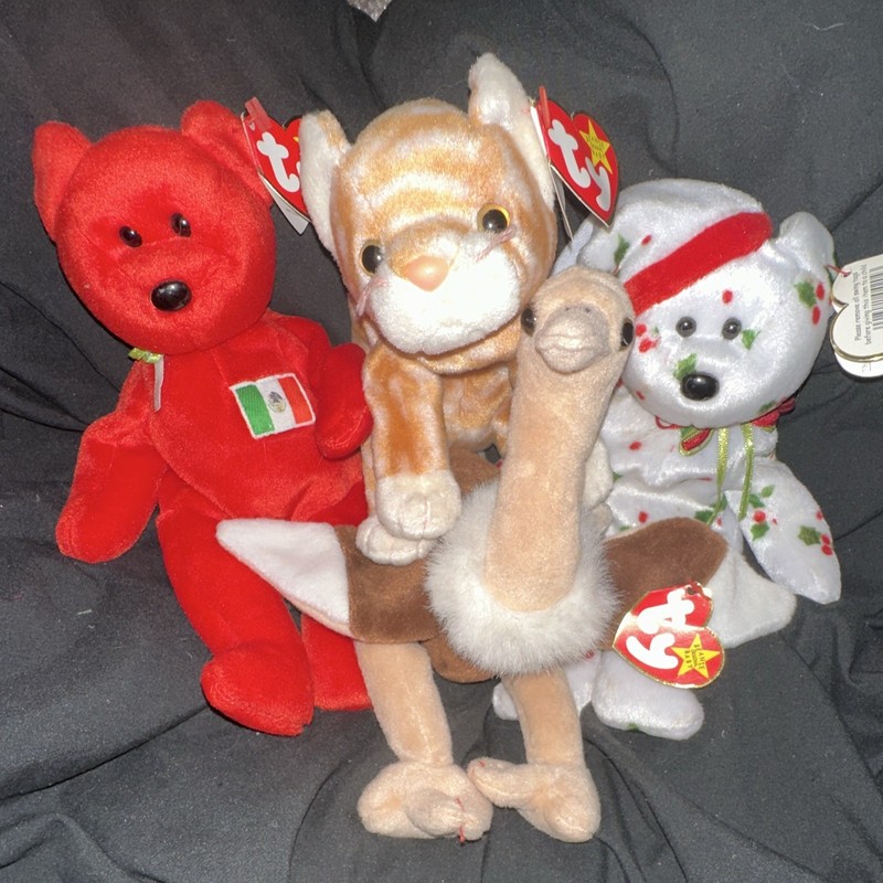 Ty Beanie Babies Lot of 4 Plush Bear Cat Ostrich Holiday Bears 1999 Vintage