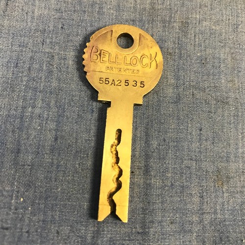 Original Cut Slot Machine Key BELLOCK 55A2535  #A