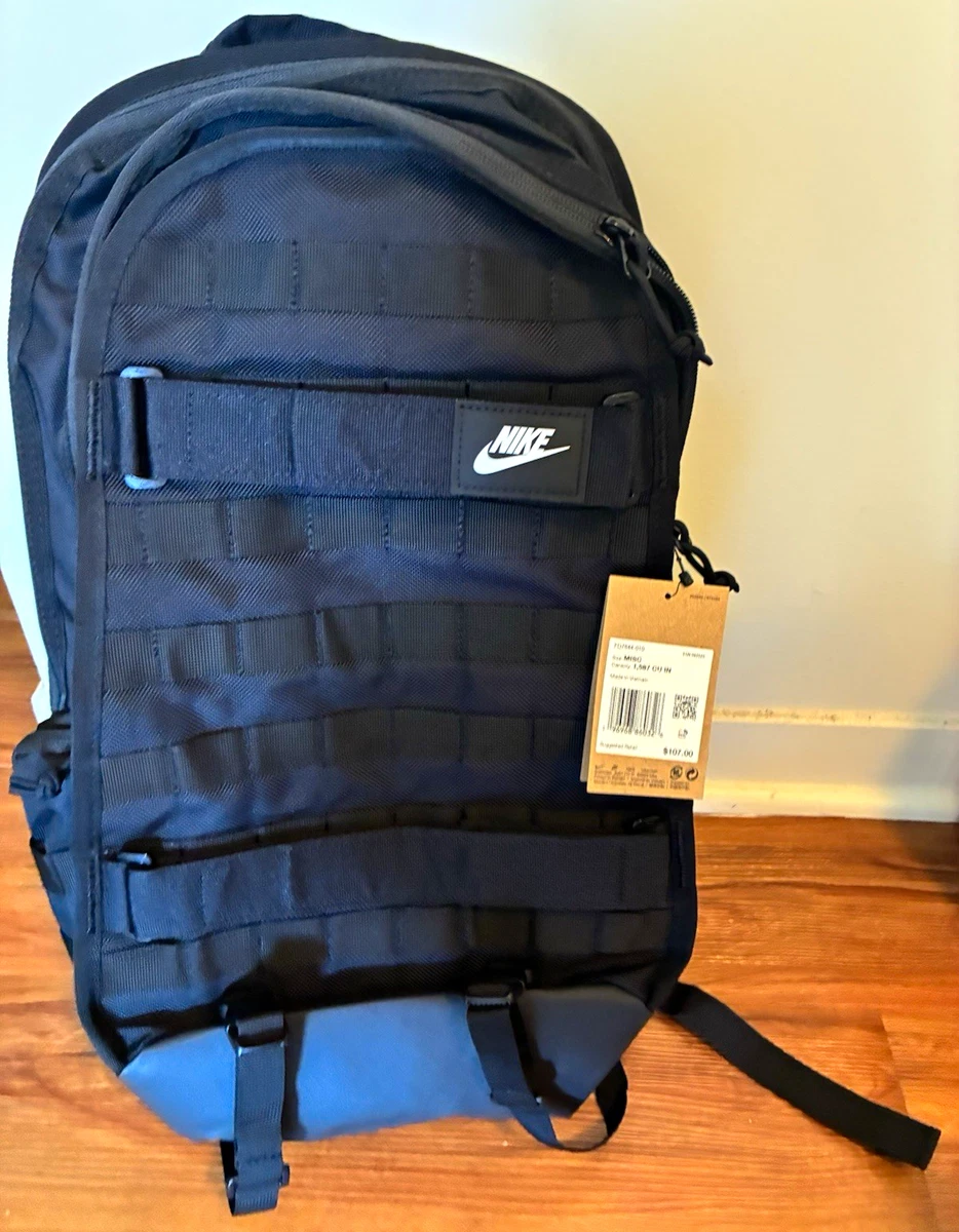 backpack cats travel Cat Carrier Bag Tote Large and multiple secure compartments Colour:Stone Pebble Q Follow Nicole McLaughlin – JanSport