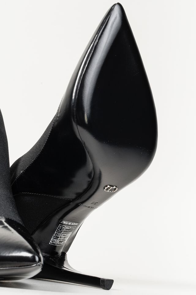 Christian Dior Black Leather Elastic Wrap Pointed Toe Christian Dior Black Leather Elastic Wrap Pointed Toe