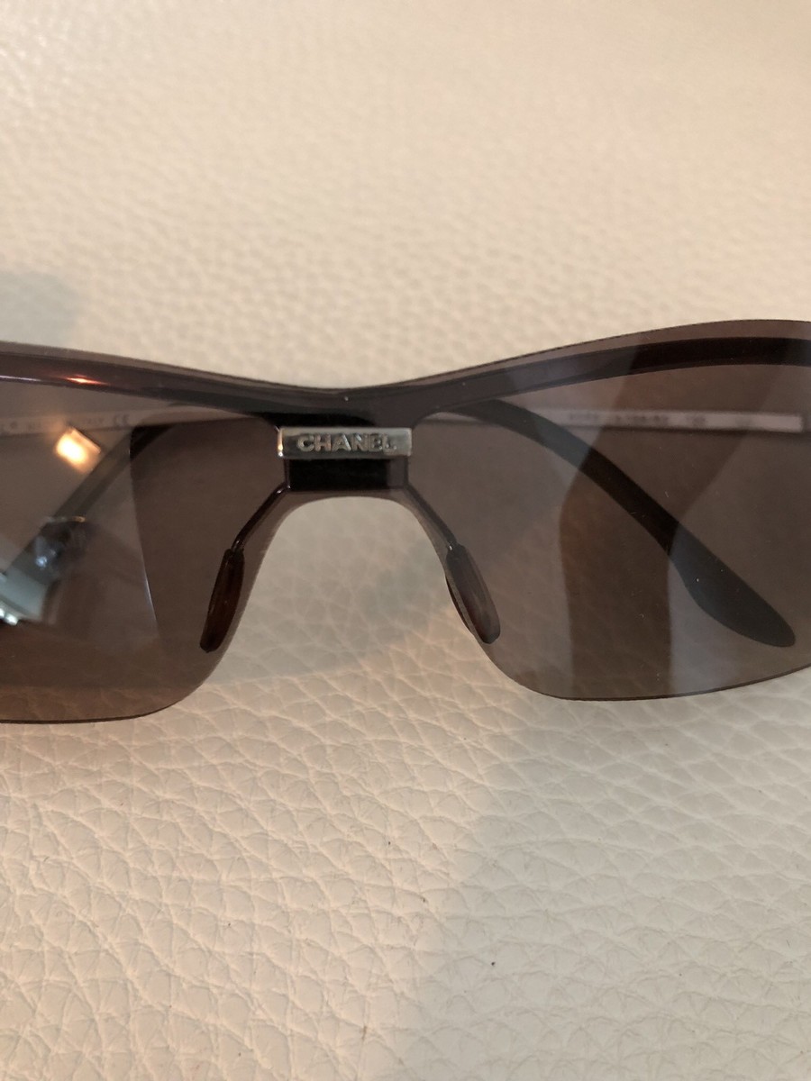 サ*ダ様 CHANEL エコファー　キャップ　2001 ビンテージ Chanel 2001 - 185 For Sale on 1stDibs | 2001 vintage chanel