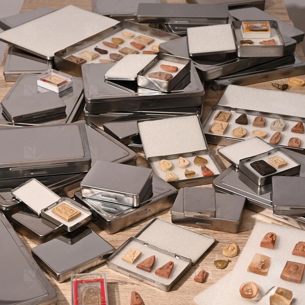 Amulet Storage Box Stainless Steel, Strong and Long-lasting, Double Foam Inside.