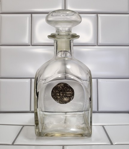 Vtg Decanter w/ Stopper Medieval Whiskey Liquor Scotch Thick Clear Glass Bottle