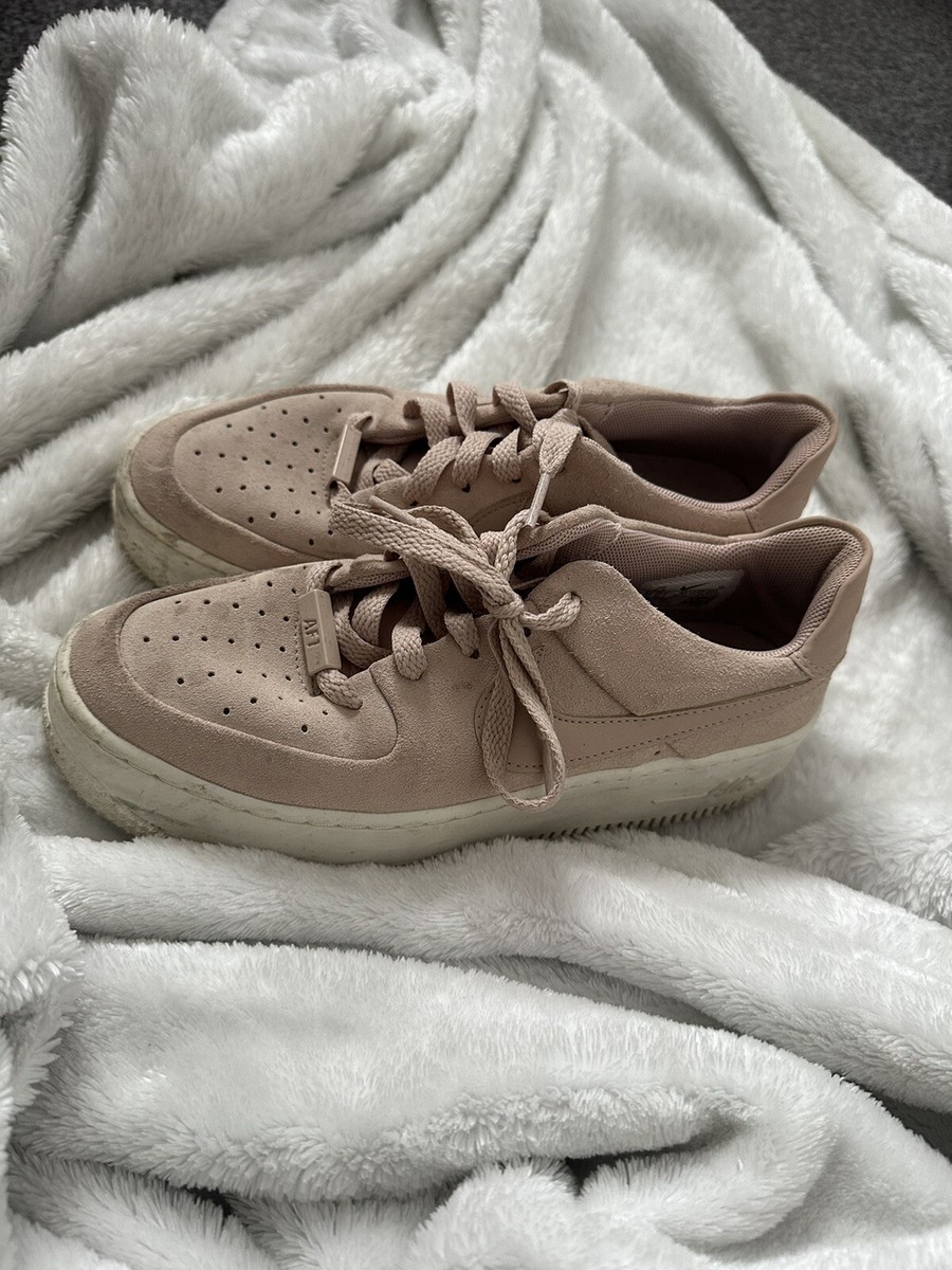 nike air force 1 sage low size 4