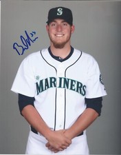 Brandon Maurer signed autograph Seattle Mariners Baseball 8x10 photo
