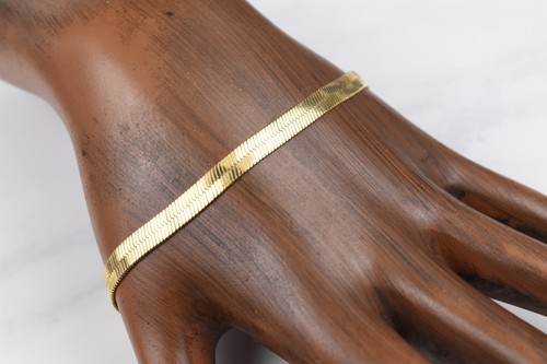 10k Gold Filled Herringbone Bracelet 7-1/2 in Lobster Clasp 3/8 in Wide - Picture 1 of 7