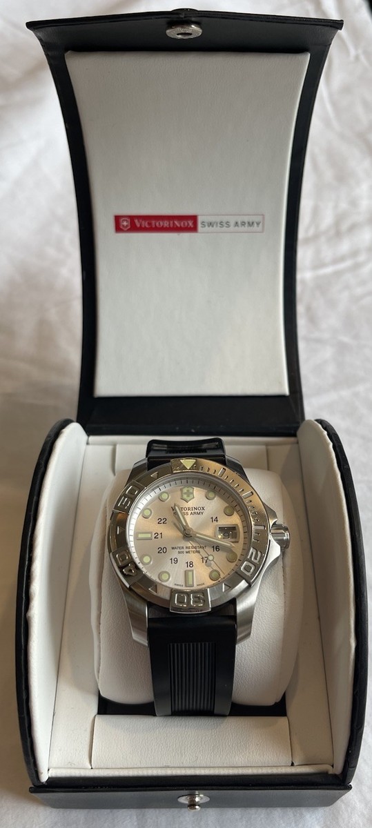 Victorinox Swiss Army – 241039 – Dive Master 500 White, Quartz