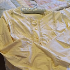 Vintage Formfit Rogers Robe Size 12-14 Made USA Ivory