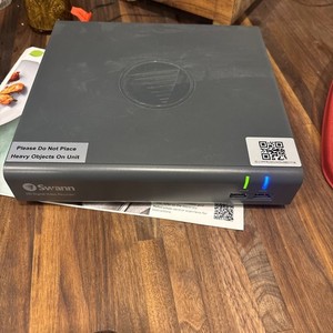 Swann DVR-4580 4 Channel HD 1080P - 2 Camera Detect CCTV. Powers On-UNTESTED!!