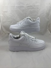 Size 7.5 Women  s Nike Air Force 1 07 Triple White DD8959-100    296
