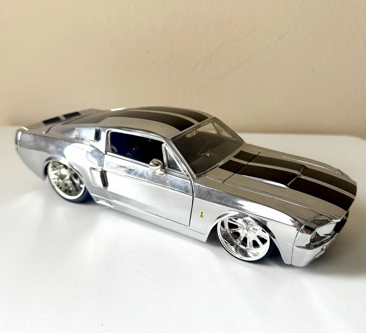 Jada Toys Ford Mustang Shelby GT500 Contemporary Manufacture