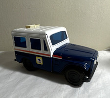 Vintage 1970s Western Stamping Corp USPS Jeep Mail Truck Coin Bank WITH PLUG