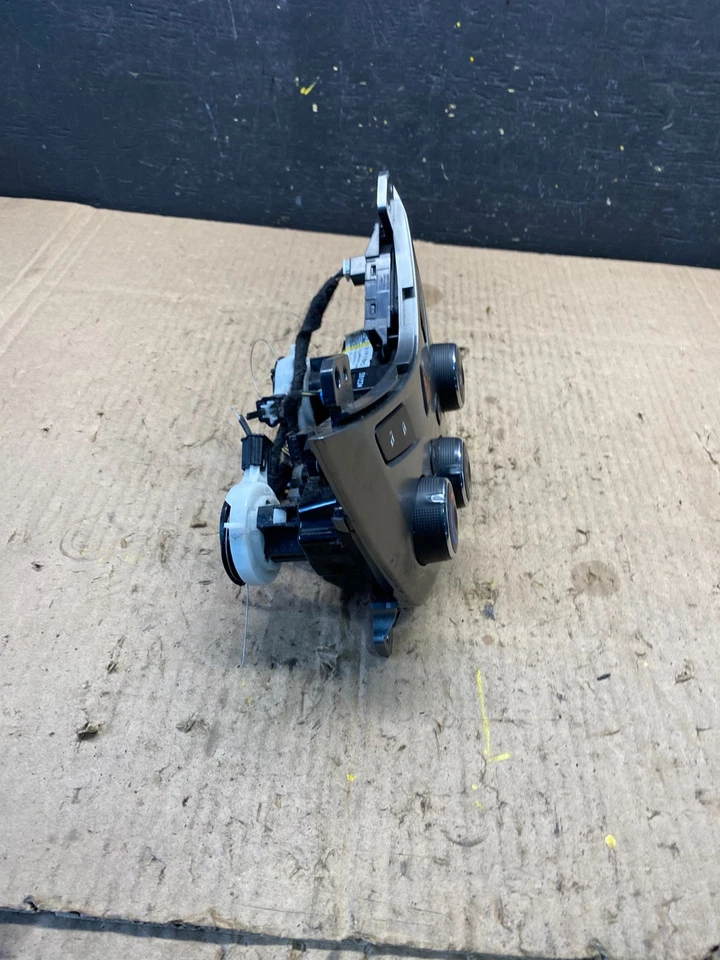 Chevrolet Sonic 2015 a 2016 aire acondicionado panel de control de clima bisel de ajuste H1892 OEM DG1 Foto 2 de 4