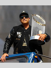 Inspired Dave Roberts Dodgers World Series Championship Parade Handmade Jacket