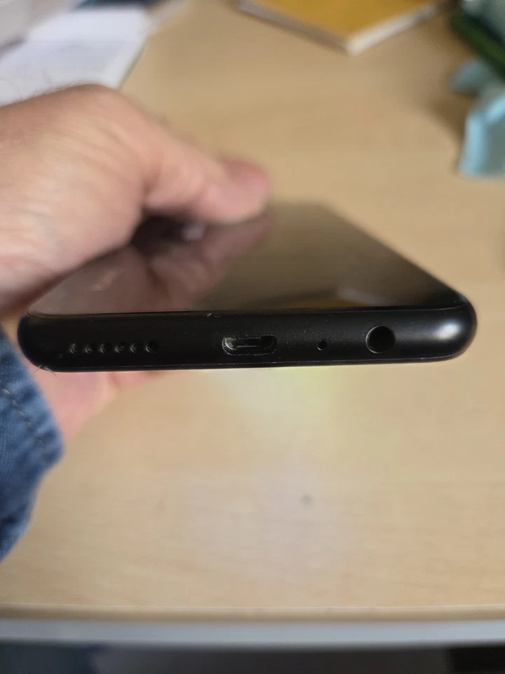 Huawei Y6 -Memoria Telefono 64GB - Ram 3Gb Midnight Black  - Immagine 3 di 4