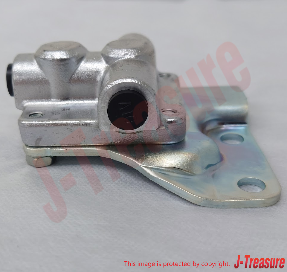 TOYOTA RAV4 CLA20 2001-2005 Genuine Clutch Accumulator Assy 31490
