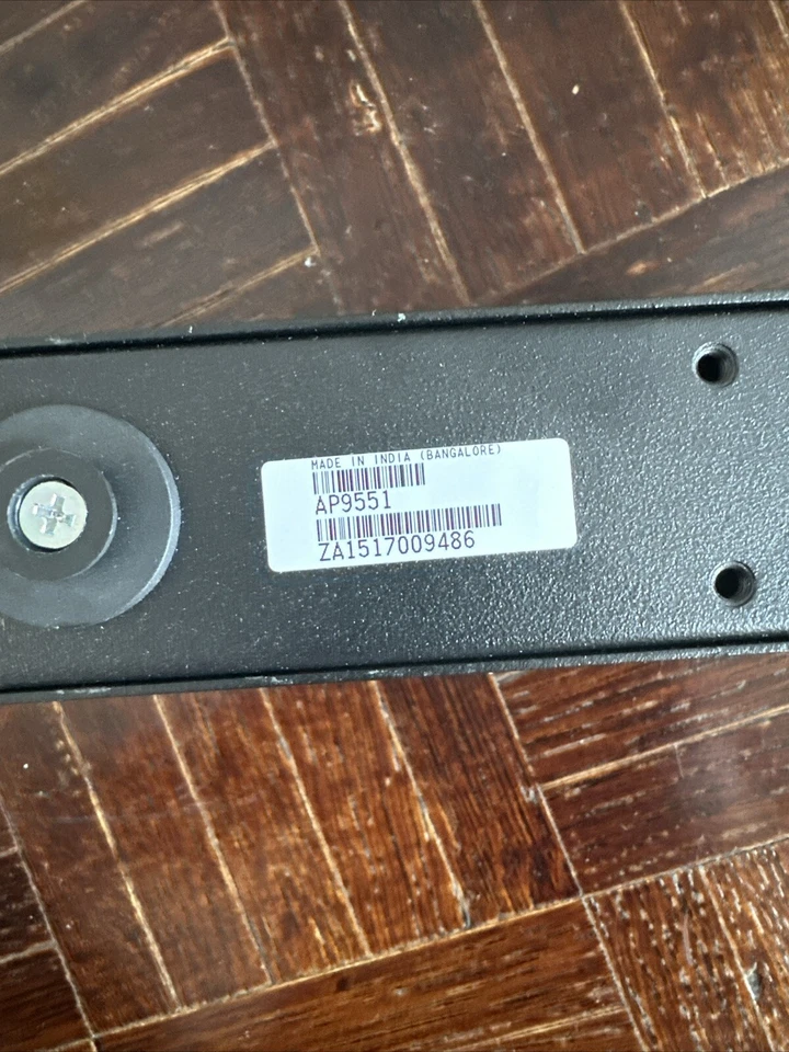 Schneider Electric APC Basic Rack PDU AP9551 - Image 3 of 4