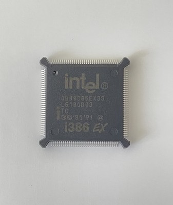 2pcs/lot INTEL QU80386RX33  16-bit Embedded Microprocessor PQFP132 New