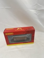 Hornby R60031 BR MOGO Van DW105567 OO Gauge Rolling Stock Wagon