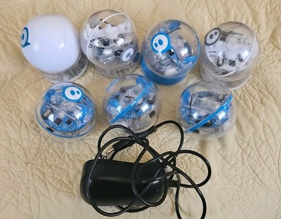 Sphere Lot (3 SPRK+, 2 SPRK, 1 Sphero 2) 4 Docks, With Charger, Battery Unknown