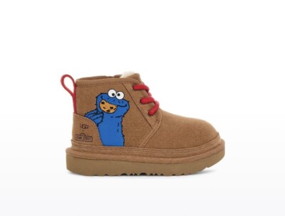 Toddlers UGG X Sesame Friends Neumel II Color Chestnut (1147232T