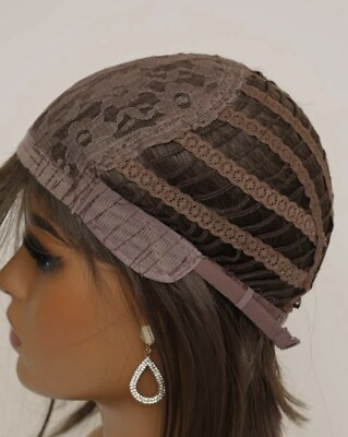 Perruque Synthétique Courte Style Pixie Brun - Taille Moyenne Avec Bonnet Intégré - Neuf Sans étiquettes