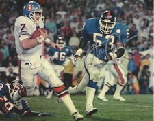 HARRY CARSON NEW YORK GIANTS LINEBACKER SIGNED AUTHENTIC 8x10 PHOTO 3 w/COA NFL