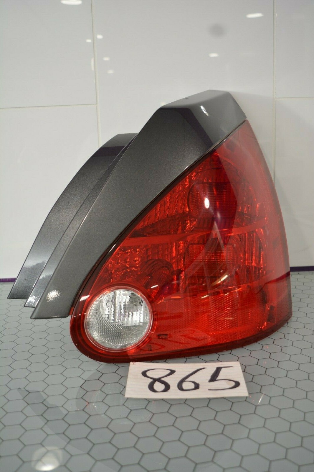 04 05 06 07 08 Nisssan Maxima PASSENGER Side Tail Light Used Rear Lamp #865-T 