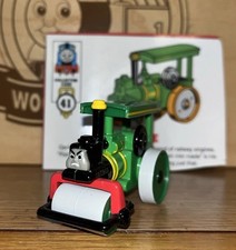 GEORGE  ! THOMAS FRIENDS TRAIN ERTL DIECAST  ! 2001 W/ CARD STEAMROLLER  !