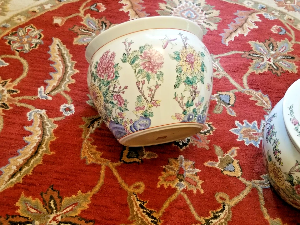 Porcelain Fish Pot  Flower/Butterfly Fish  Pot  Set of 2 - Image 3 of 3