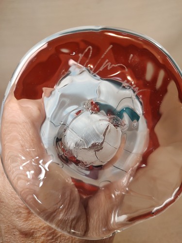 Fused Art Glass Bowl Red with Modern Geometric Dichroic Texture Ice Signed 1992 - Picture 12 of 13