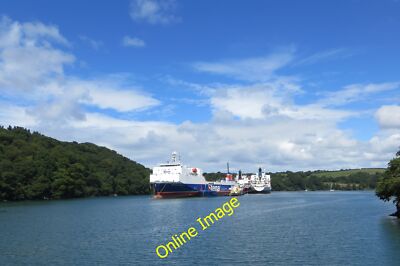 Foto 12x8 Der Fluss Fal Trelissick\/SW8339 Schiffe aufgelegt für die Dauer c2014