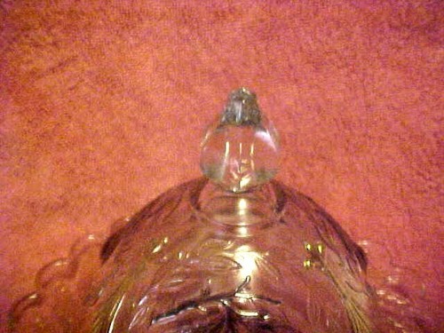 Westmoreland?RARE, CHERRIES AND LEAVES COVERED CHEESE DOME BEAUTIFUL PRESSED - Picture 2 of 5