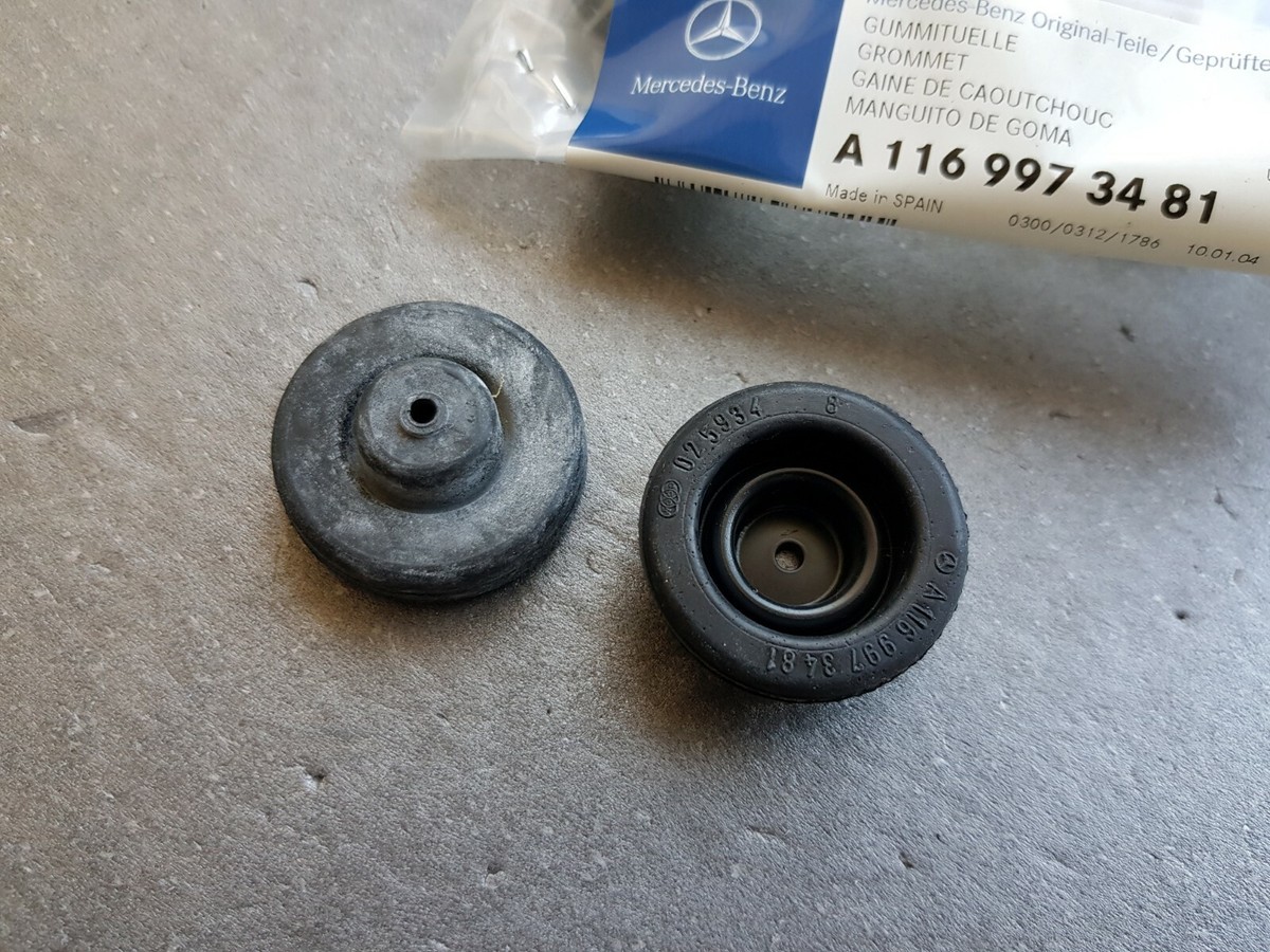 2x Genuine Mercedes W126 R107 W116 R129 W124 W201 rubber grommet 
